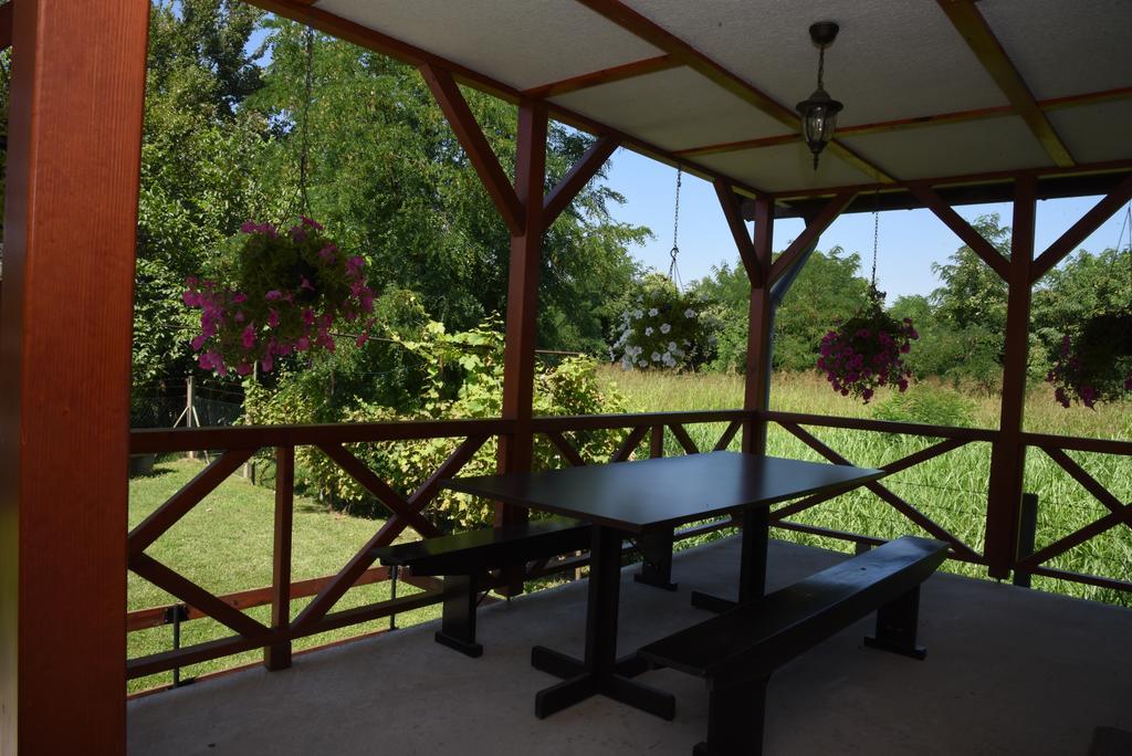 Holiday Home Kucica Na Drvetu Banja Koviljača Exteriér fotografie