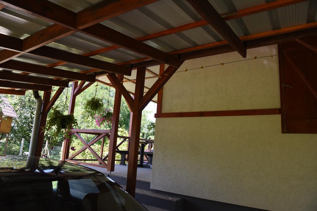 Holiday Home Kucica Na Drvetu Banja Koviljača Exteriér fotografie