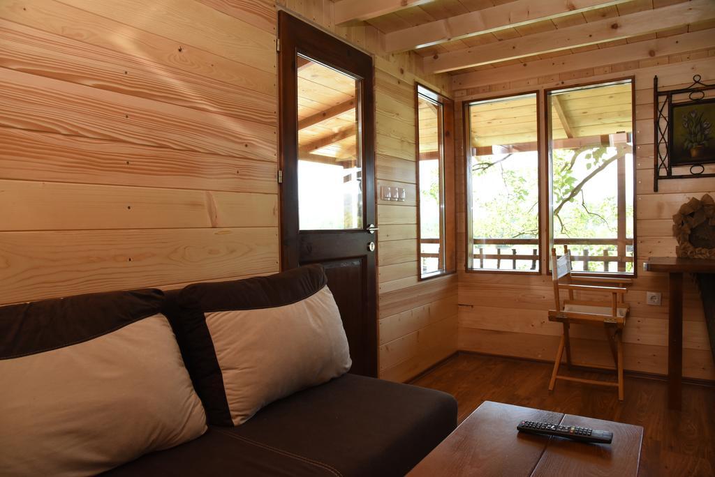 Holiday Home Kucica Na Drvetu Banja Koviljača Exteriér fotografie