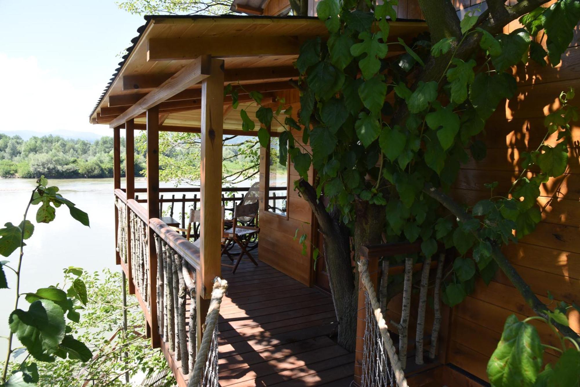 Holiday Home Kucica Na Drvetu Banja Koviljača Exteriér fotografie