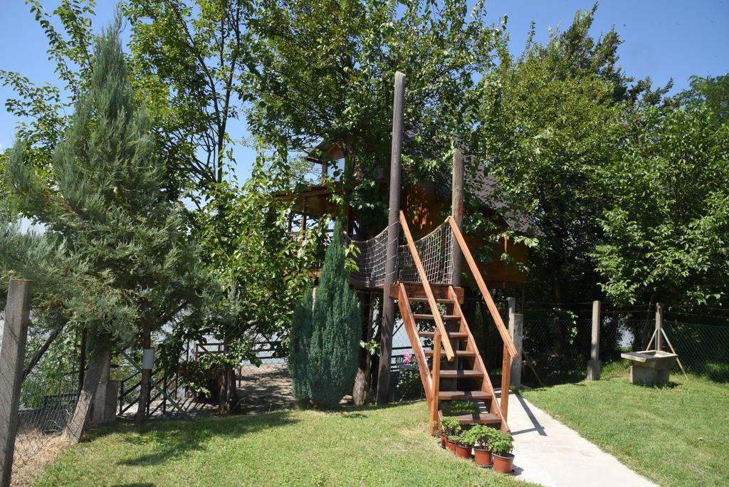 Holiday Home Kucica Na Drvetu Banja Koviljača Exteriér fotografie