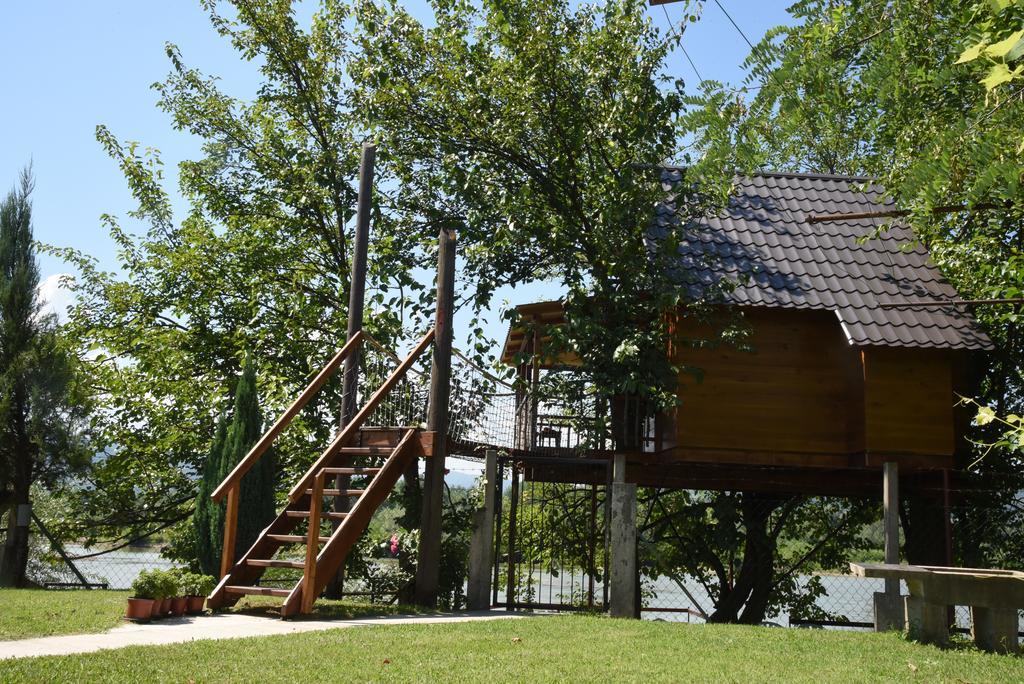 Holiday Home Kucica Na Drvetu Banja Koviljača Exteriér fotografie